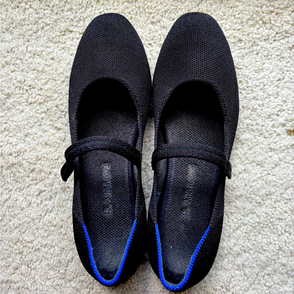 Rothys size 7 Mary Janes